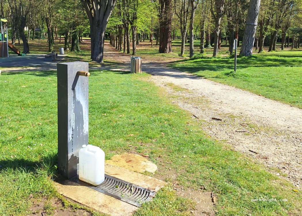 (02200) Soissons - — foto