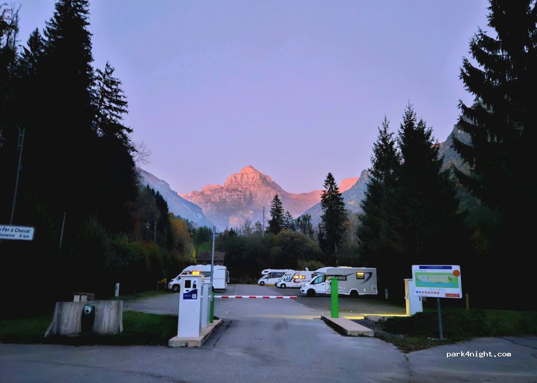 (74740) Sixt-Fer-à -Cheval - D907 — foto 5