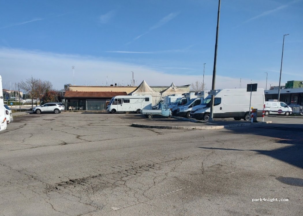 (47042) Cesenatico - Viale Magrini — foto 2