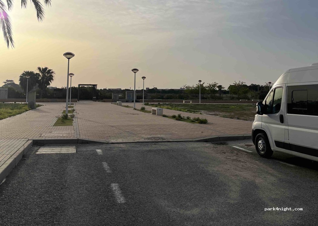 (3360) Elx / Elche - Calle Austria — foto 2