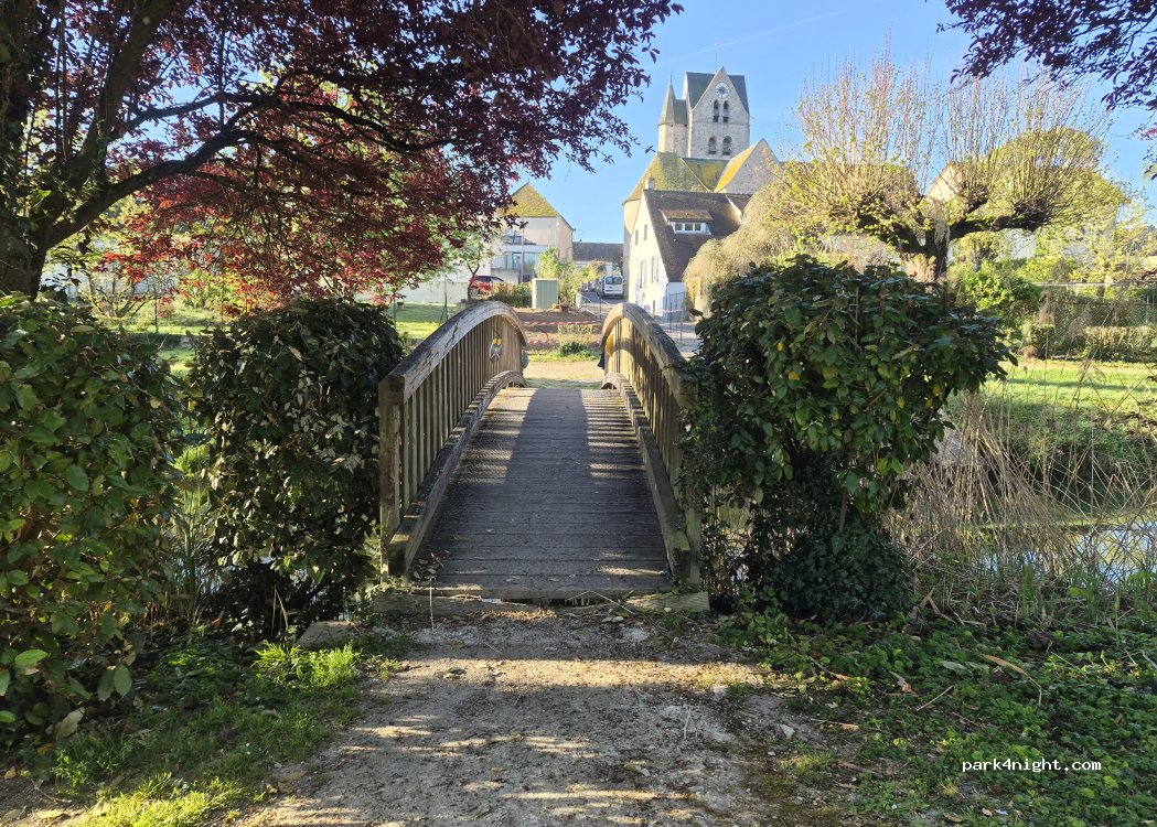 (77130) Marolles-sur-Seine - Rue du Bois aux Moines — foto 3