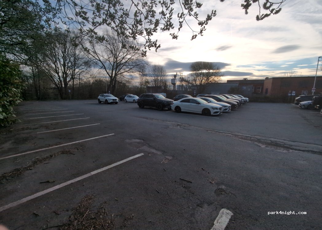 (SK9 1BT) Wilmslow - Ladyfield Terrace — foto