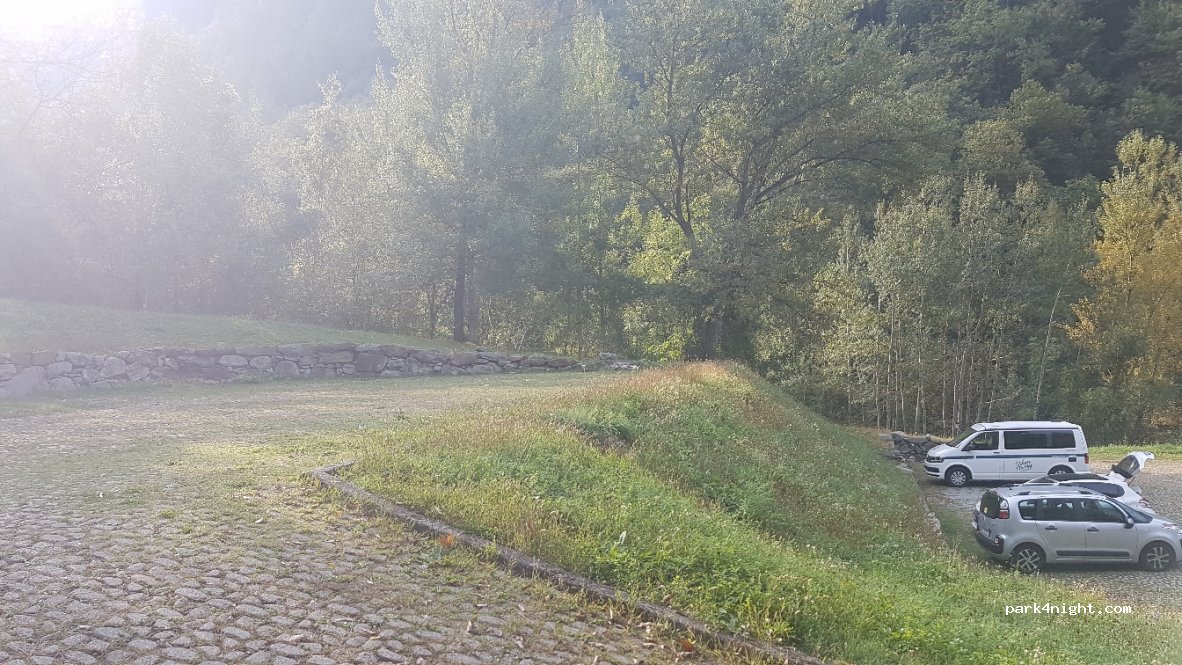 (11020) Arnad - Unnamed Road — foto 4