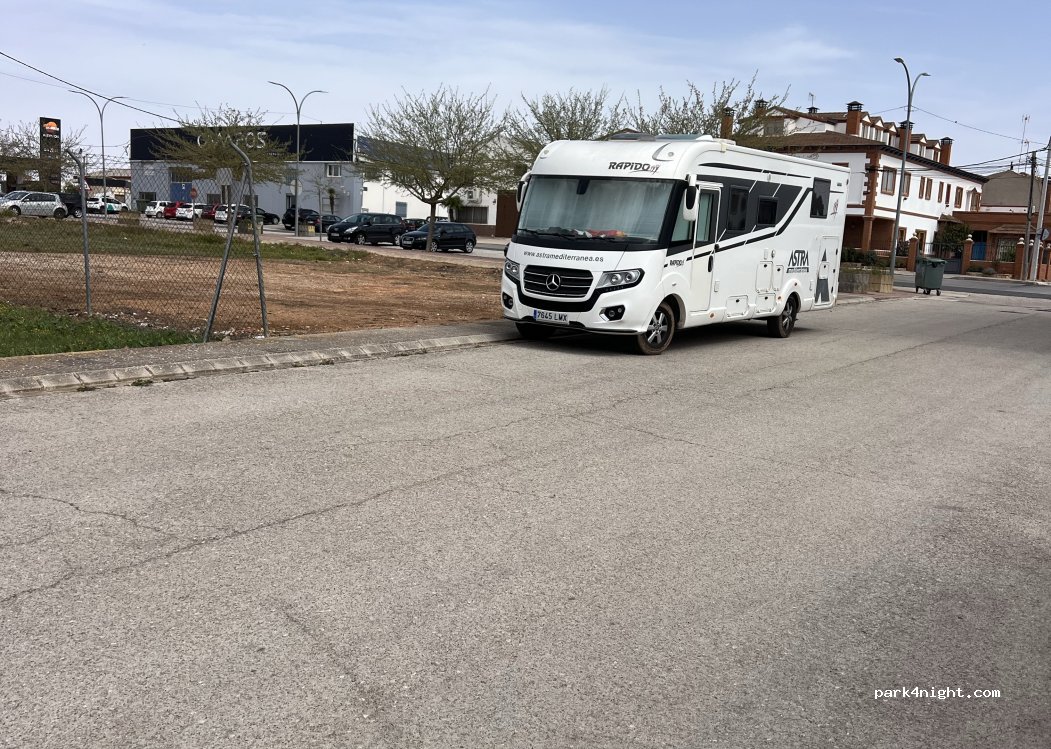 (02611) Ossa de Montiel - Calle Ramón y Cajal — foto 2