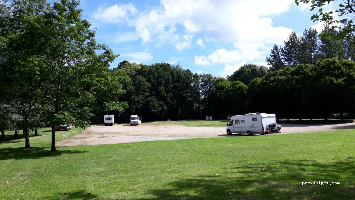 (29400) Lampaul-Guimiliau - Route de Morlaix — foto