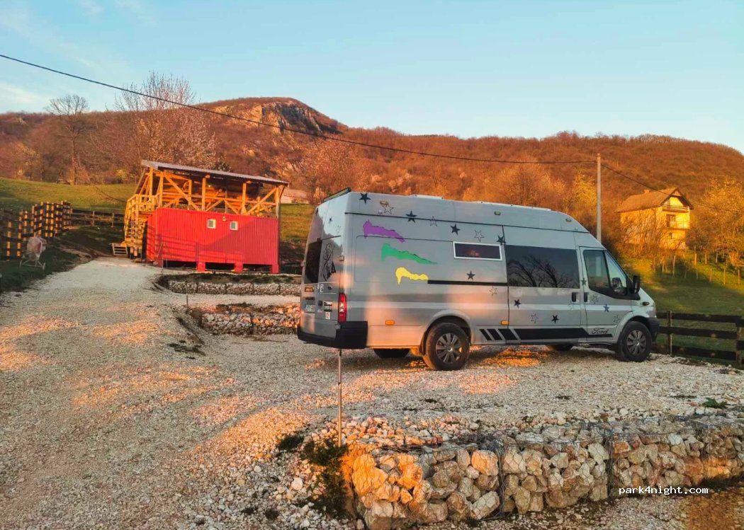Trebewitch Auto Camp — foto