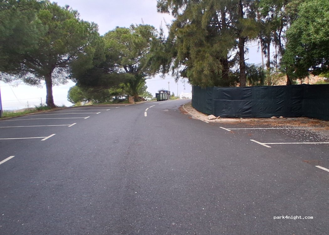 (8400) Lagoa e Carvoeiro - Q. ta dos Salicos — foto 2