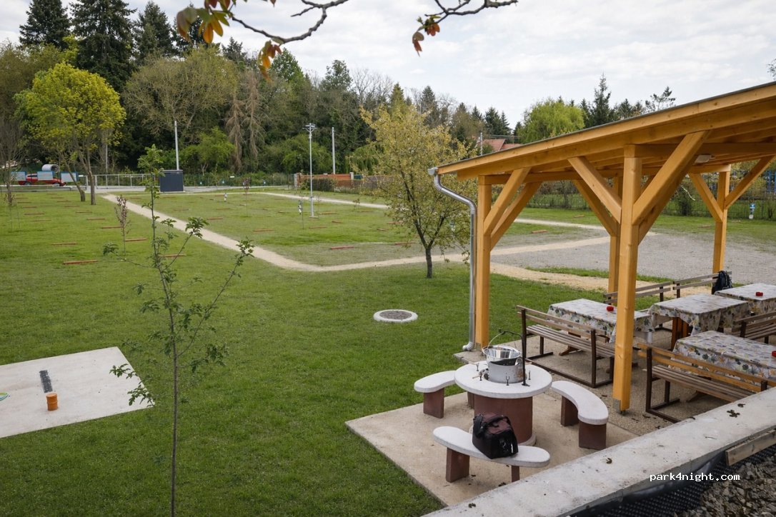 Camperpark  Szépasszony-völgy — foto 5