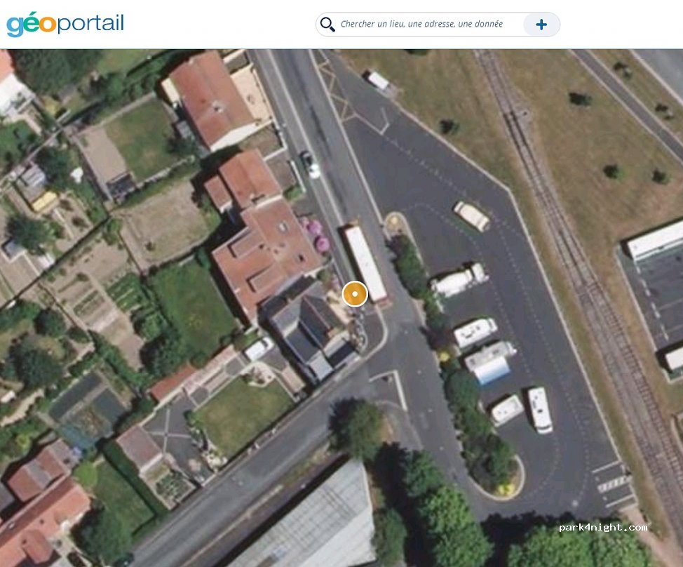 (85290) Mortagne-sur-Sèvre - 7B Avenue de la Gare — foto 2