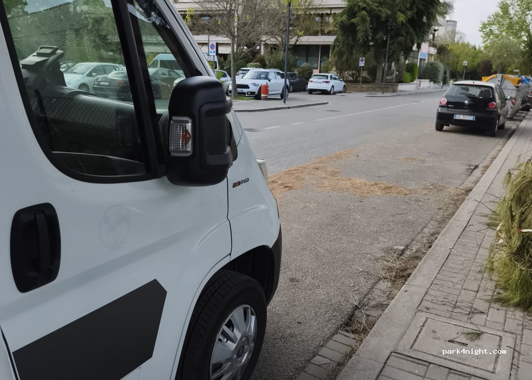 (48121) Ravenna - Via Monsignor Francesco Lanzoni — foto