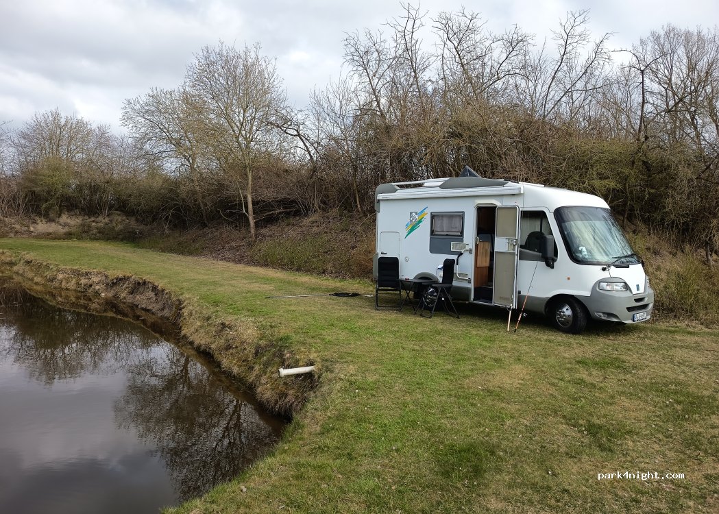 Spiekersdorfer Angelteiche & Naturcampingplatz — foto