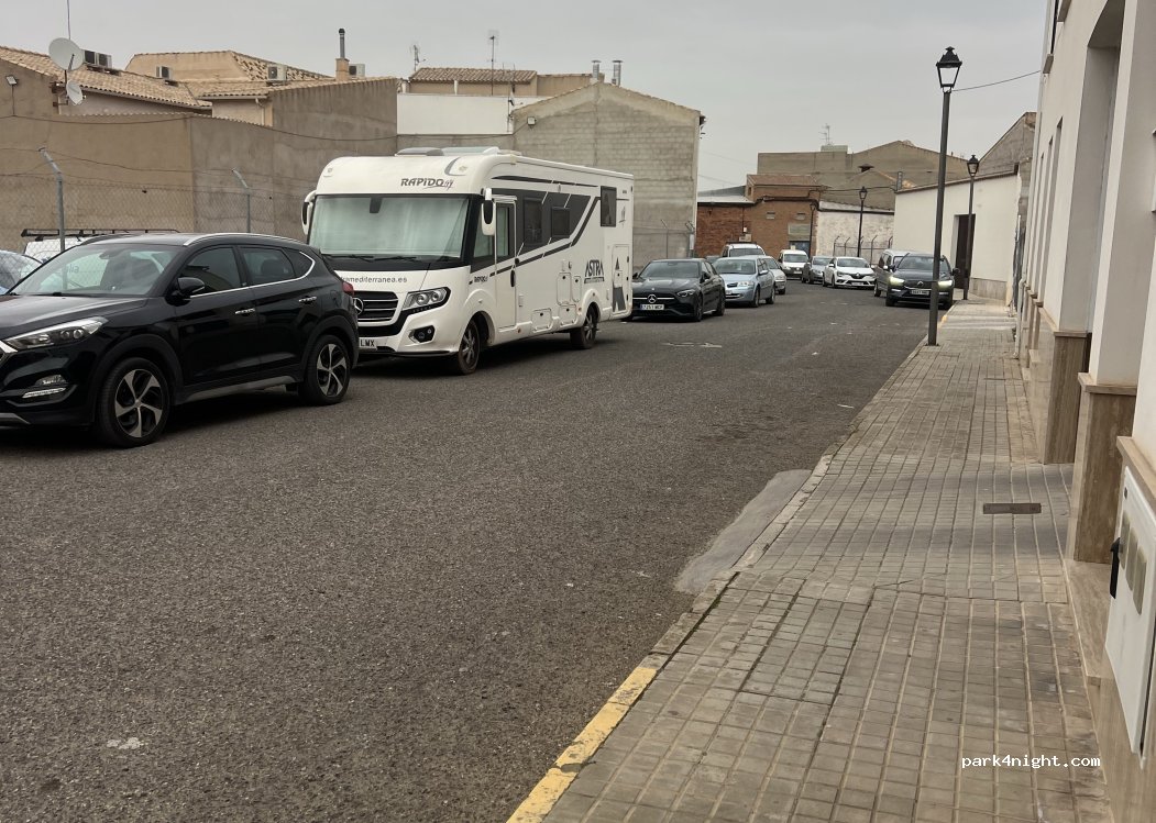 (13260) Bolaños de Calatrava - Calle Alcabuceros — foto 2