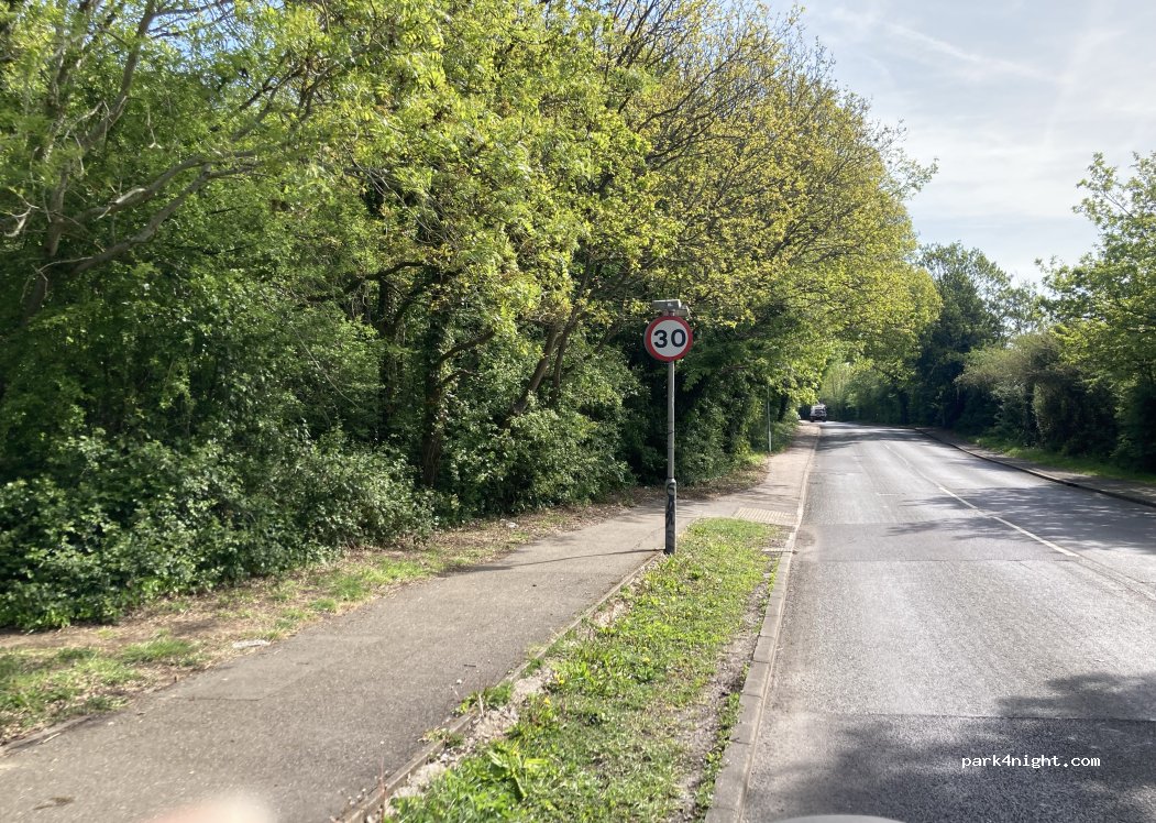 (CM14 4RZ) Brentwood - Weald Road — foto