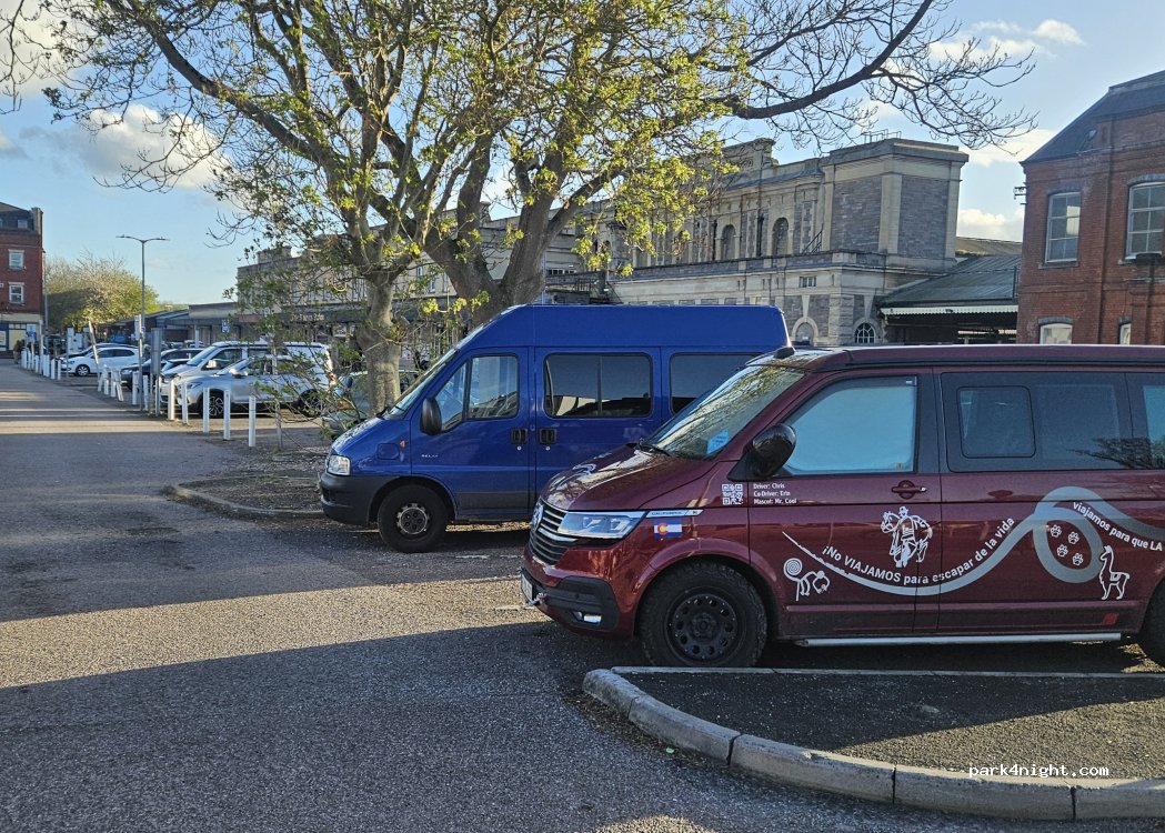 (EX4 4NT) Exeter - St Davids — foto