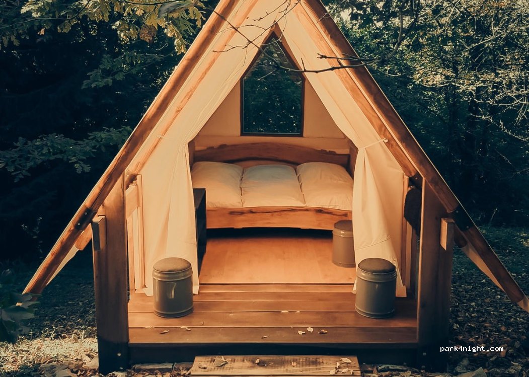 Robinzonski kamp Žumberak — foto