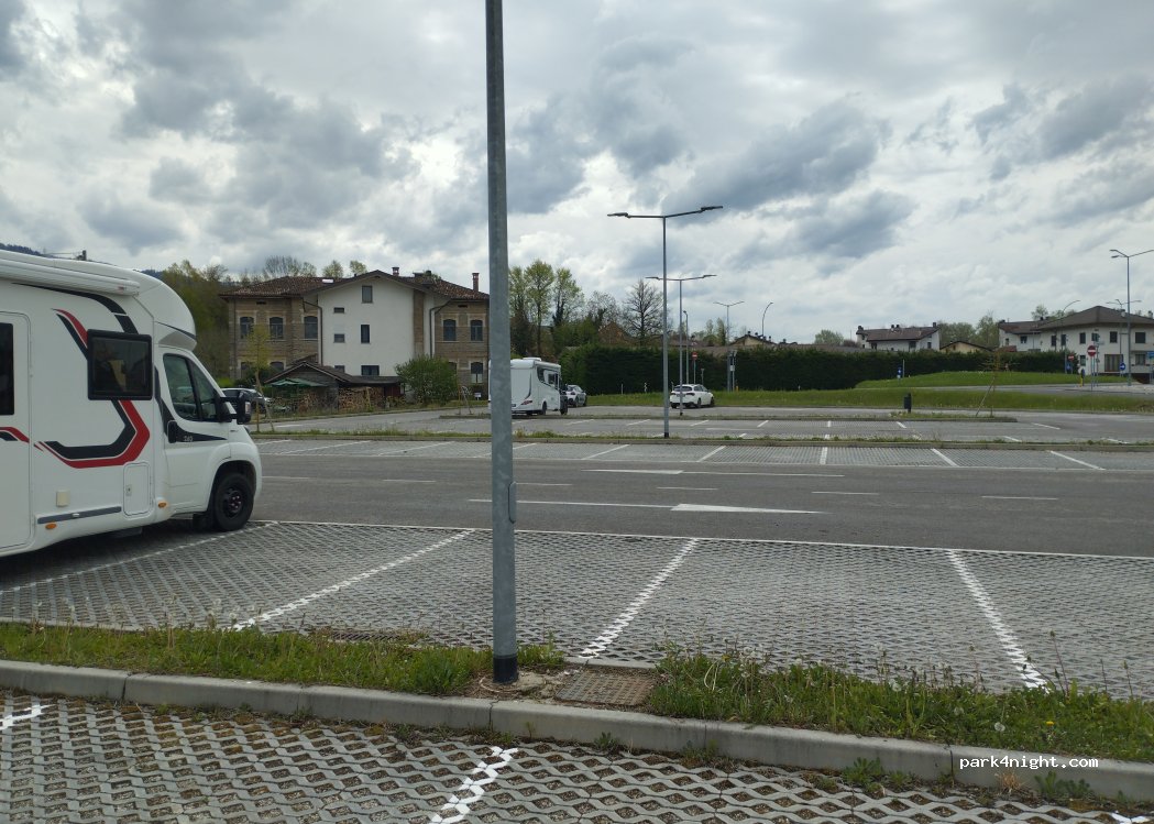 (32014) Belluno - Unnamed Road — foto