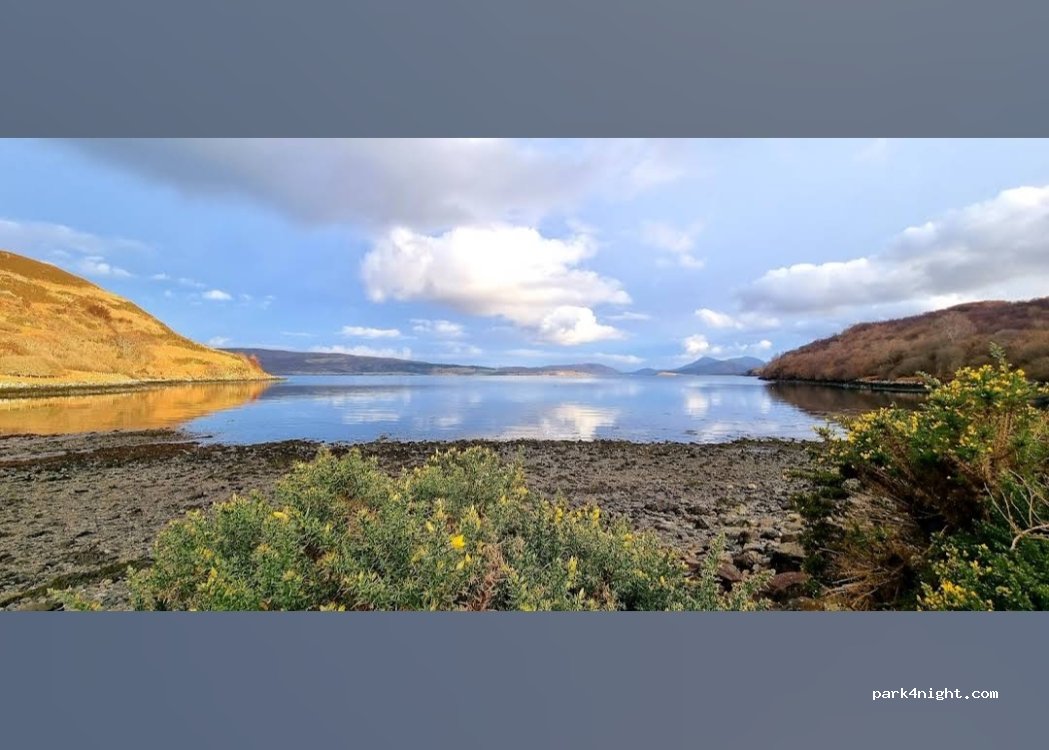 (IV51 9LQ) Portree - Camustianavaig Road — foto 3