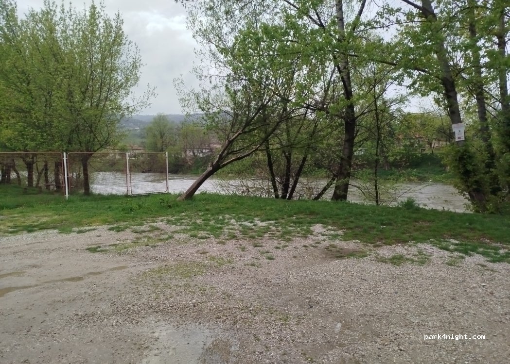 (72240) Hrasno - Unnamed Road — foto