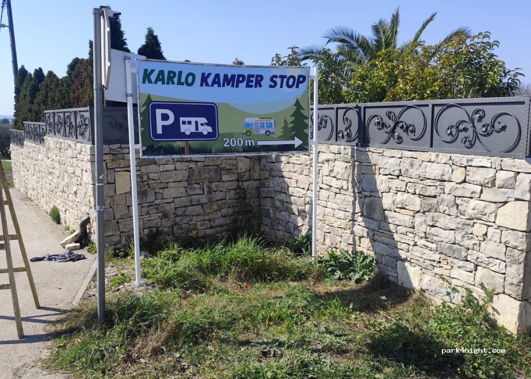 Karlo kamper stop — foto