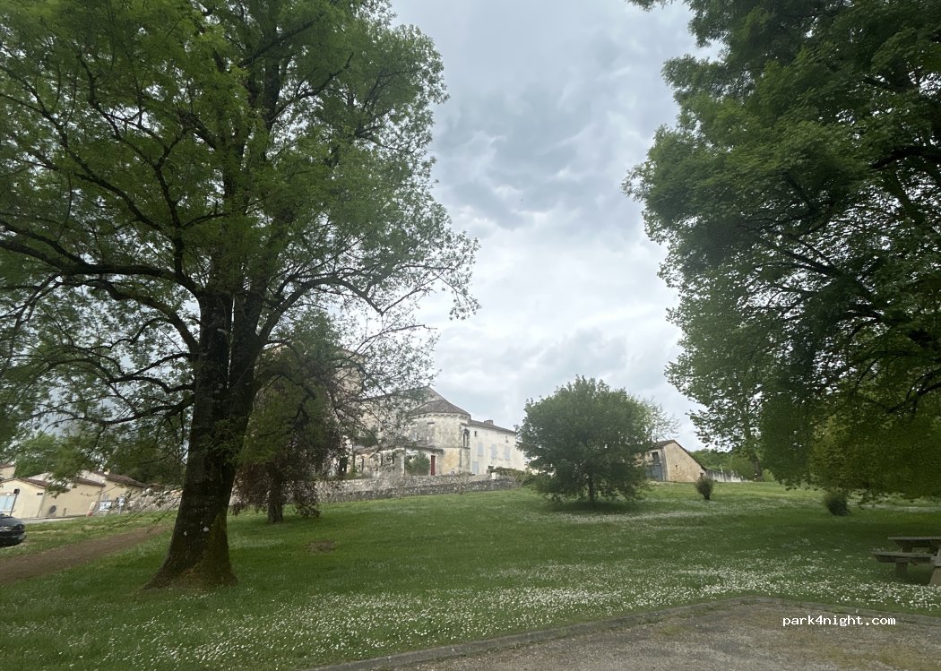 (17270) Montguyon - Rue la Fontaine — foto 2