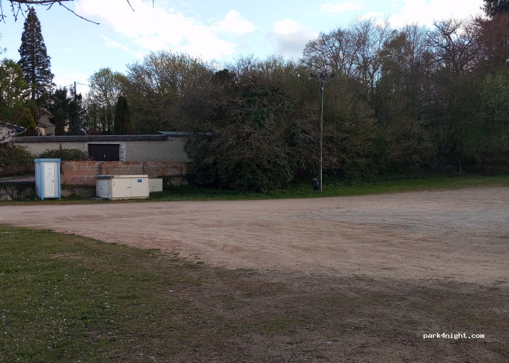 (63640) Charensat - D 13 — foto 3