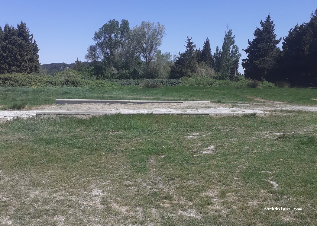 (30131) Pujaut - Rte du Camp — foto 2