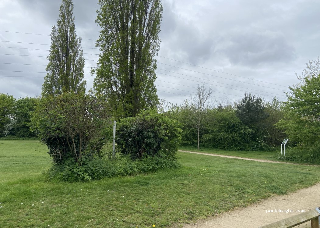 (WD18 9QD) Watford - Chaffinch Lane — foto
