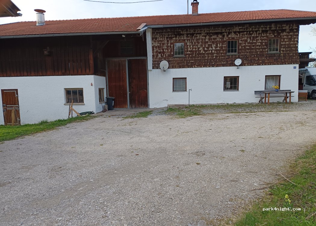 (83346) Bergen - Schellenbergstraße 4 — foto