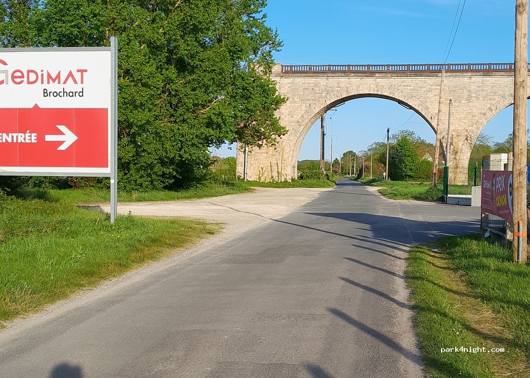 (45500) Poilly-lez-Gien - Rue des Iris — foto
