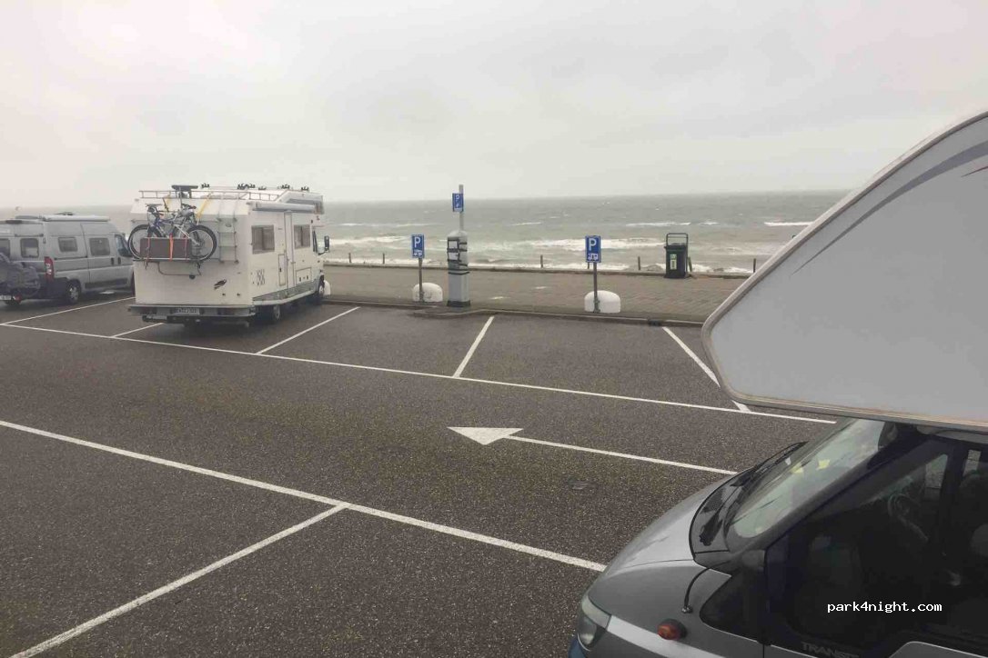 Camperplaats Zandvoort — foto