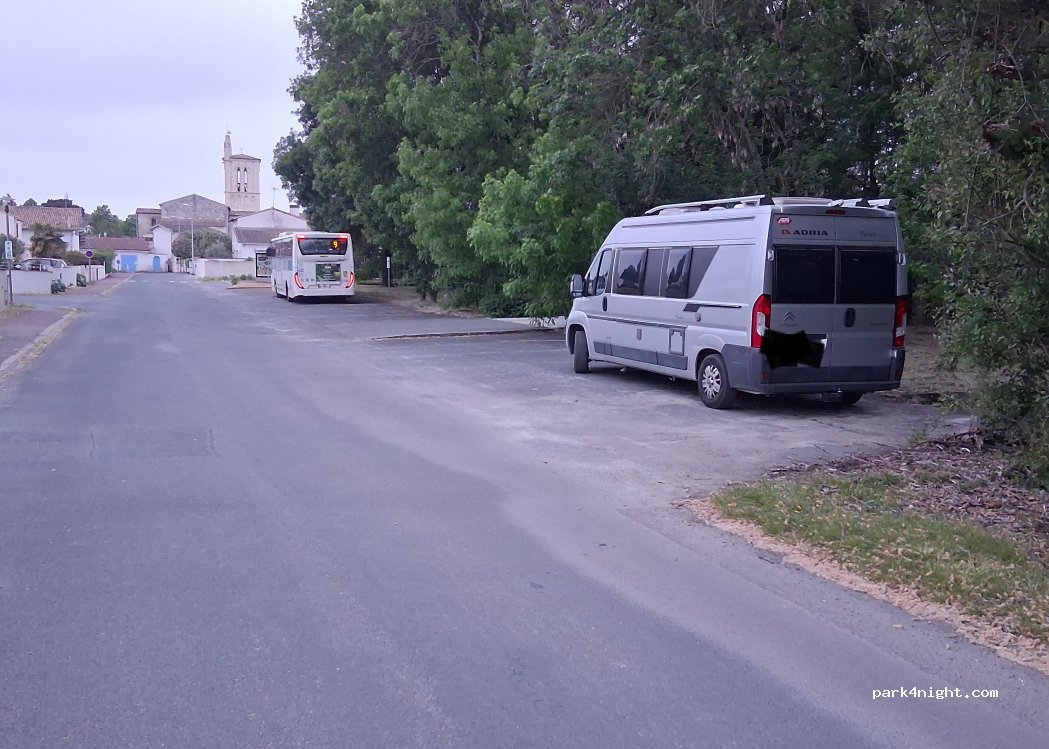 (17132) Meschers-sur-Gironde - Allée de la Longée — foto