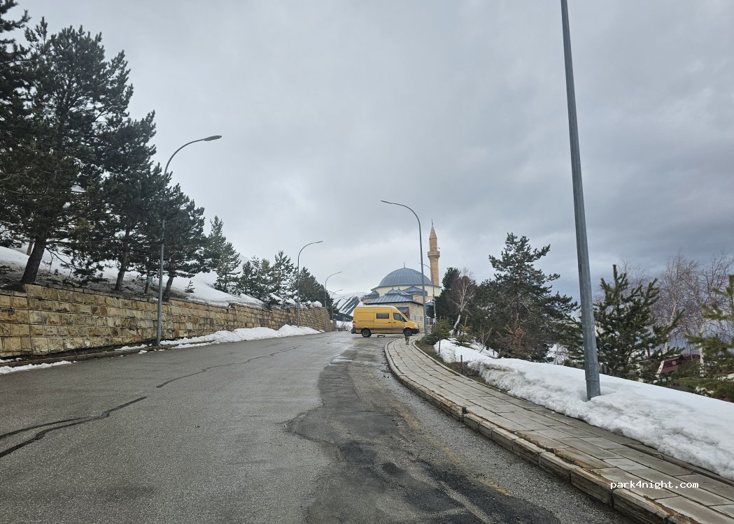 () Palandöken - Adrurrahman Gazi Türbesi — foto