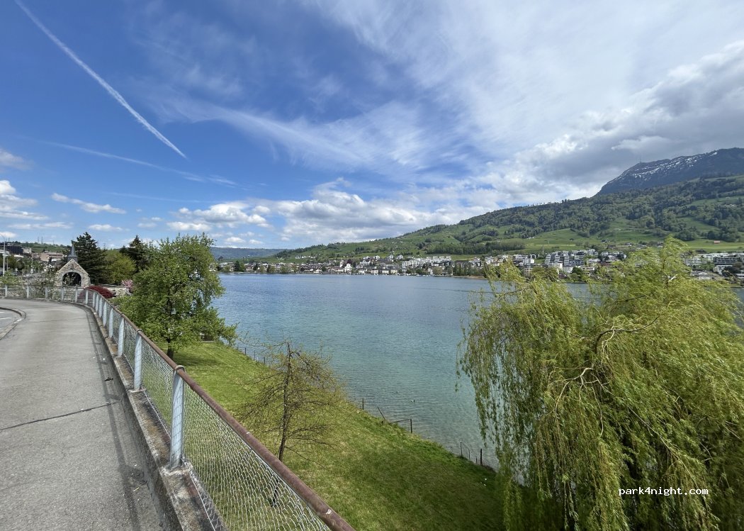 (6402) Küssnacht (SZ) - Luzernerstrasse — foto