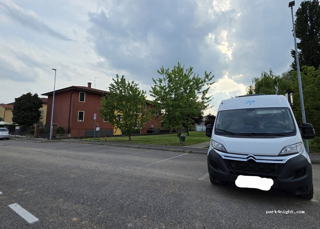 (36053) San Bonifacio - Via Don Luigi Bazzan — foto