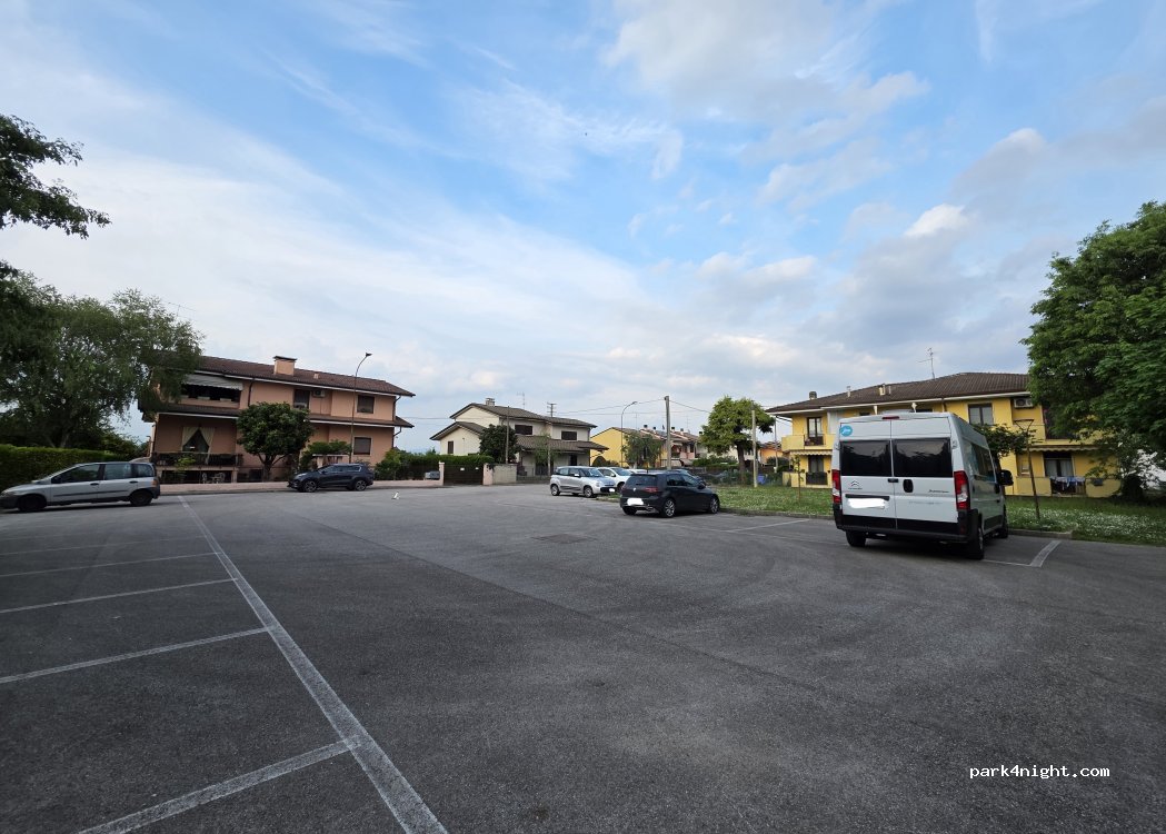 (37059) Zevio - Via Don Narciso Busti — foto