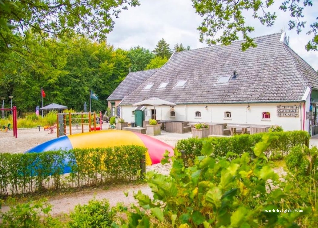 Hoeve aan den Weg — foto