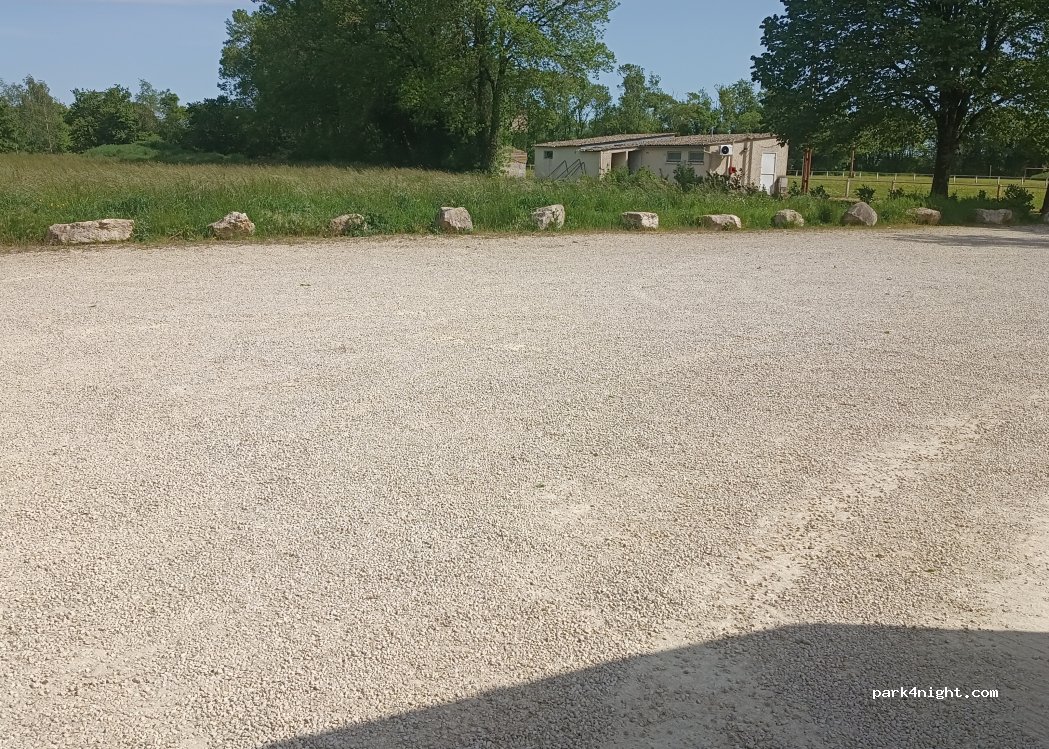 (86510) Chaunay - Rue du Calvaire — foto 2