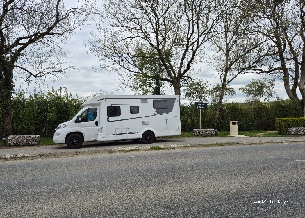 (55110) Romagne-sous-Montfaucon - D 998 — foto