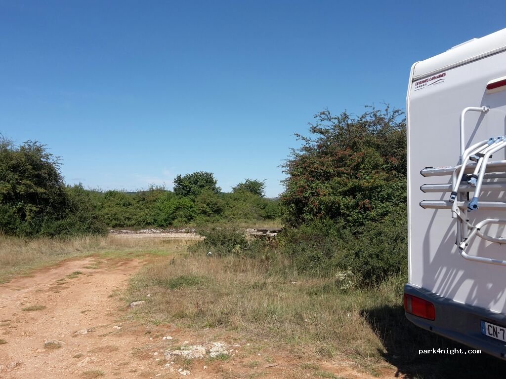 (12230) La Couvertoirade - D7 — foto