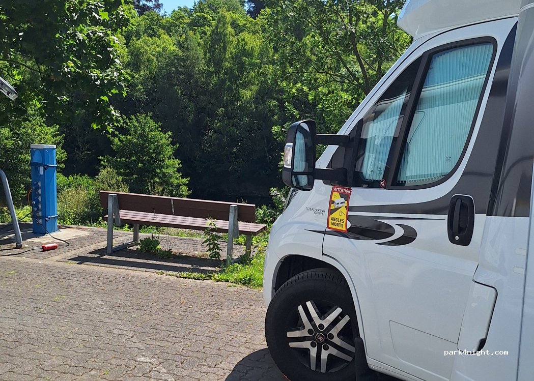 Wohnmobil Stellplatz Sauerlandhalle — foto 5