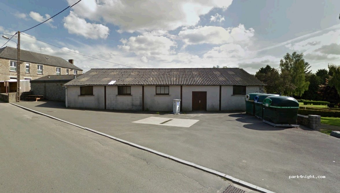 (35420) Louvigné-du-Désert - 2-4 Rue Saint-Guillaume — foto