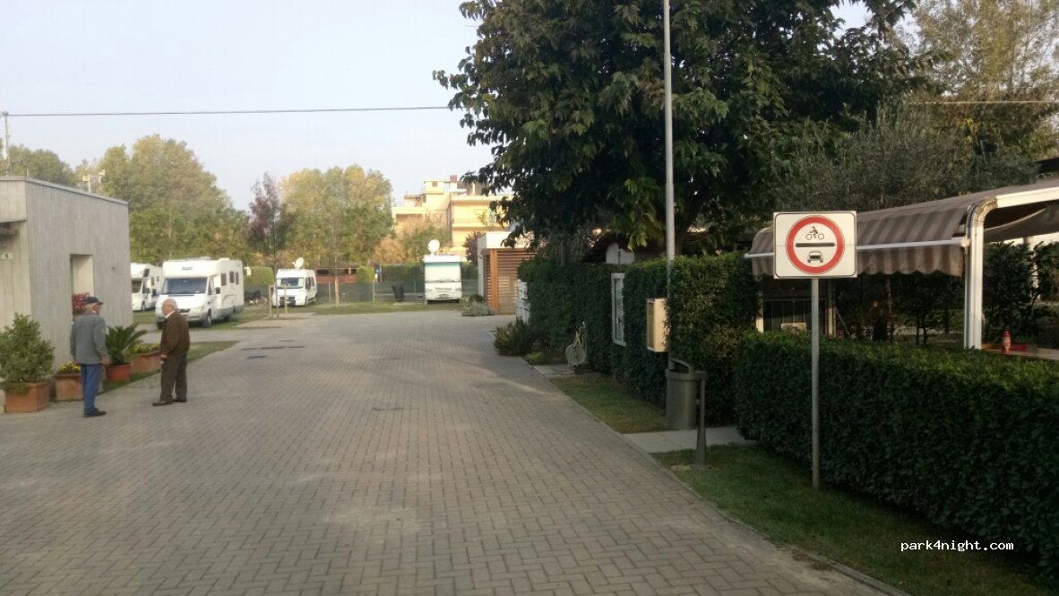 (47814) Igea Marina - Via Antonio Benivieni — foto 3