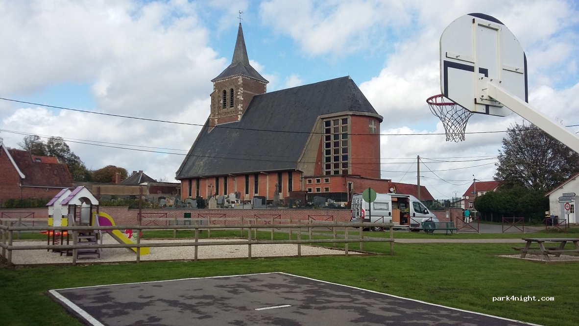 (62130) Croix-en-Ternois - Rue de la Mairie — foto