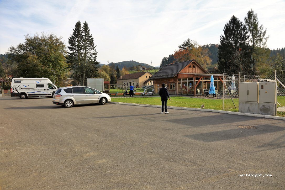 (2367) Vuzenica - 22 Splavarska ulica — foto