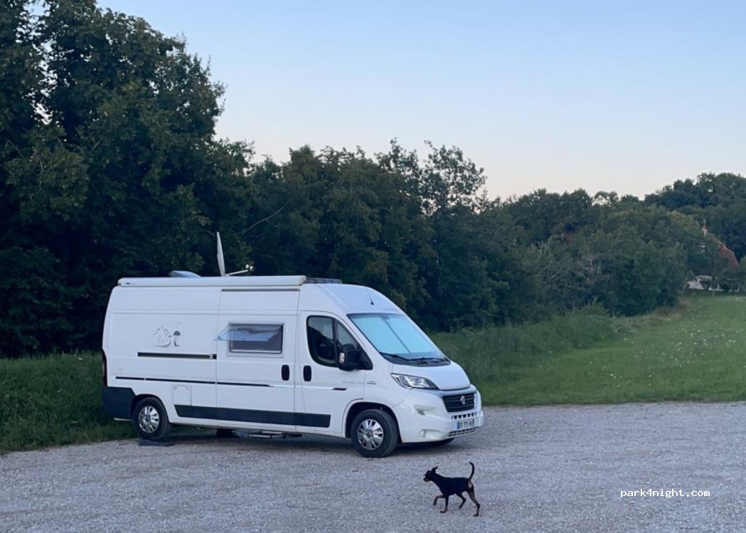 (46130) Loubressac - 530 D118 — foto