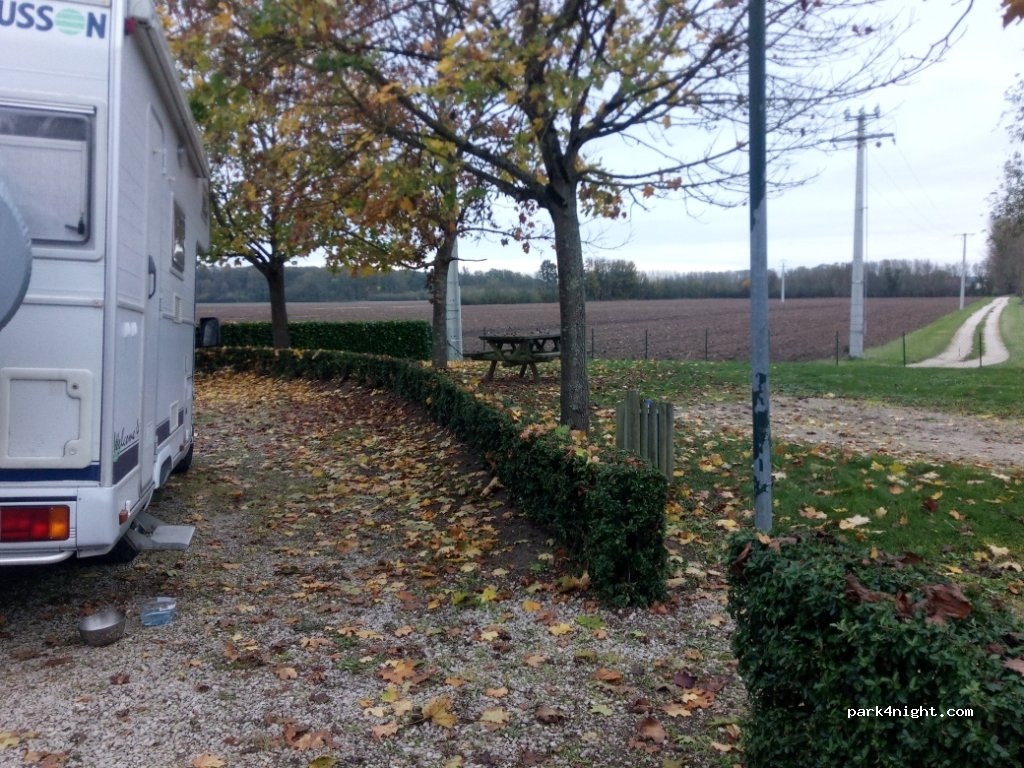 (71270) Frontenard - 22 Montée Saint-Martin — foto