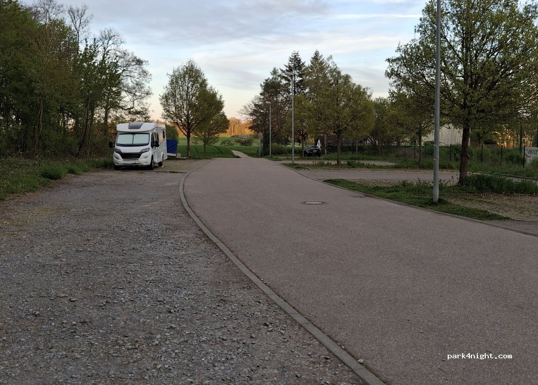 (71229) Leonberg - 9 An der Hohlen Eiche — foto 2