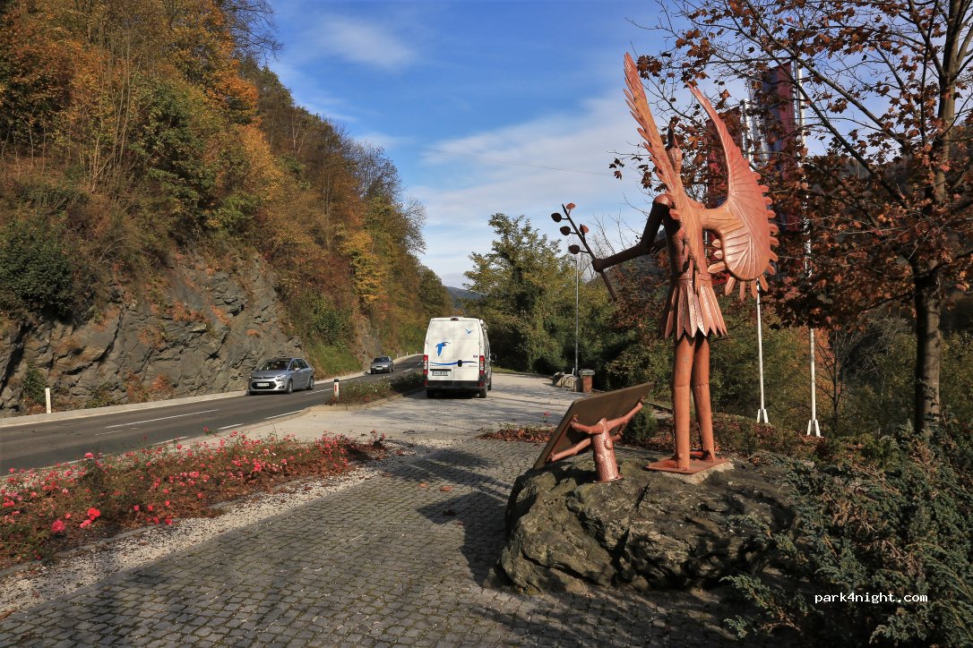 (2370)  - Mariborska cesta — foto