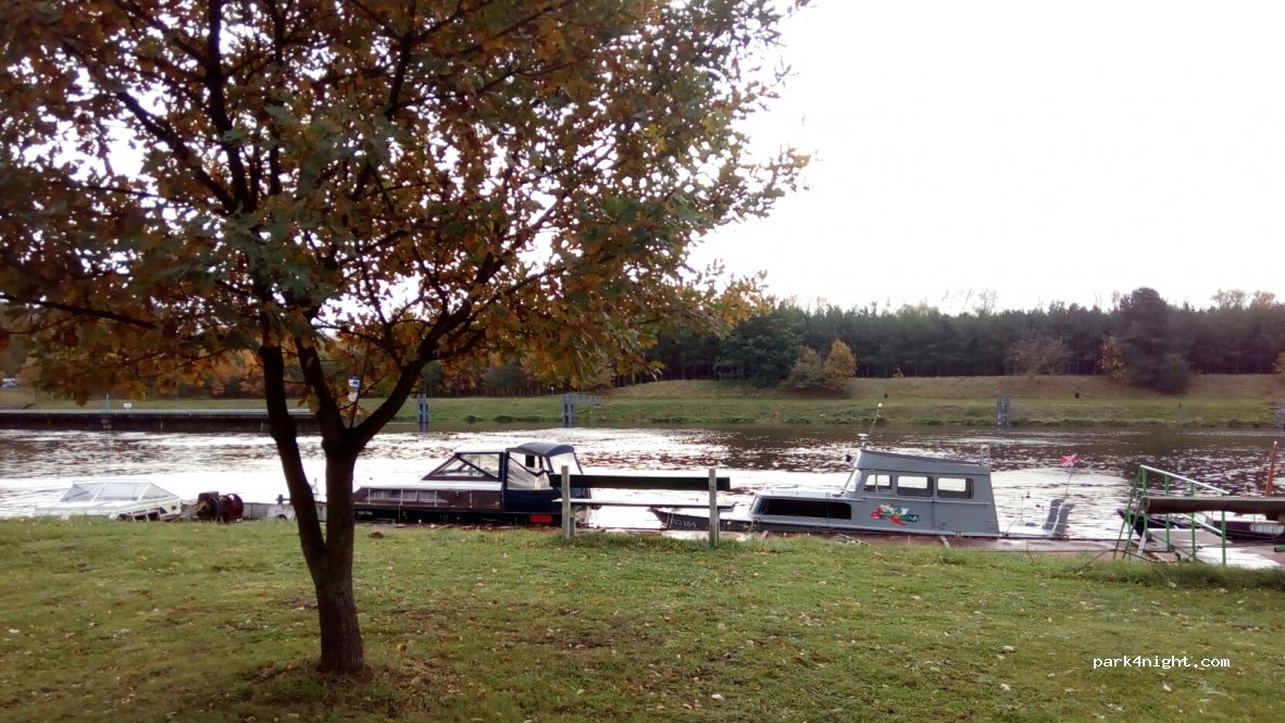 Marina - Lodě a karavany s.r.o. Týnec nad Labem — foto 2