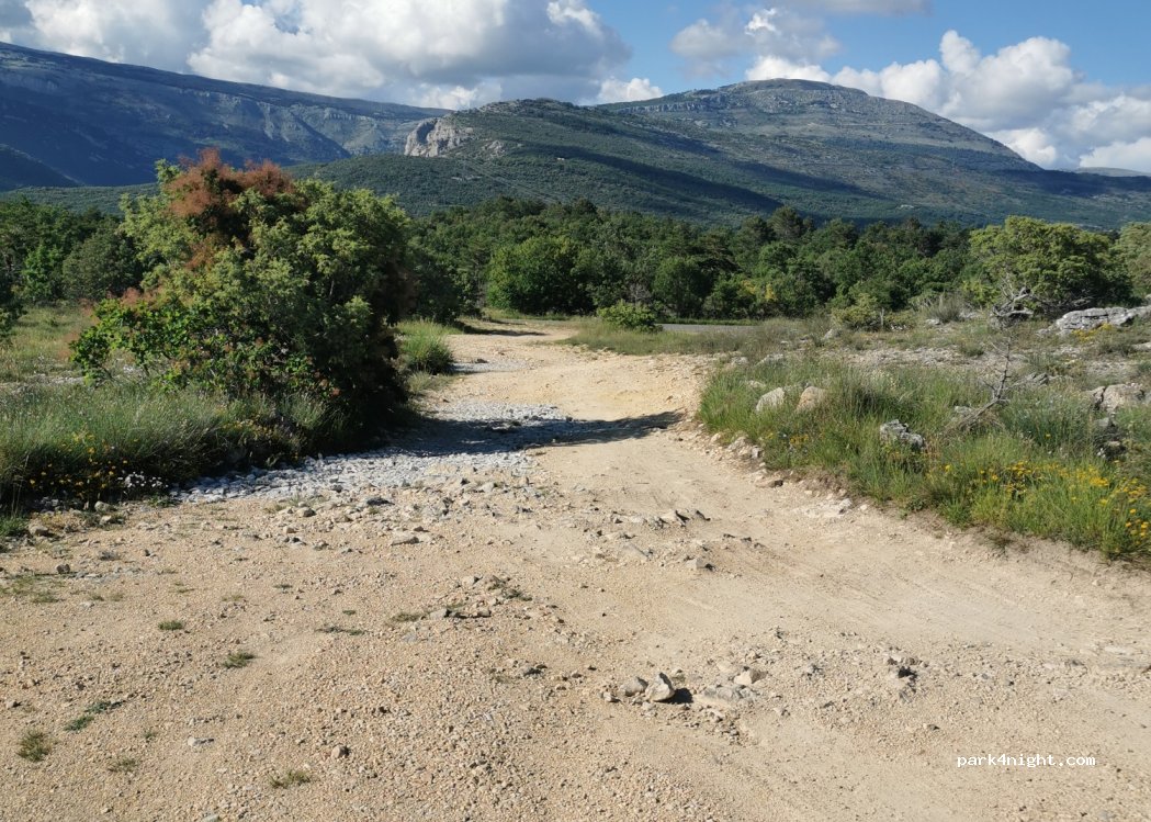 (06460) Saint-Vallier-de-Thiey - Route de Saint-Cézaire — foto 4